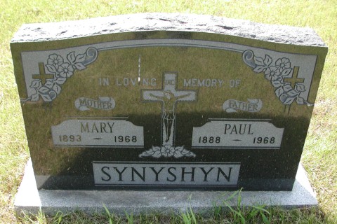 Synyshyn, Mary 1968 & Paul 1968.jpg